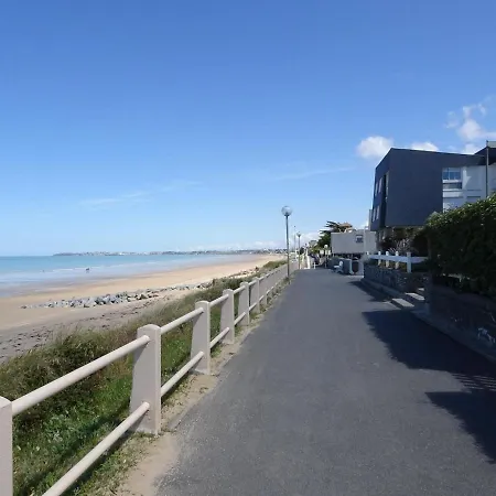 Terraced Bungalow Only 200 M From The Beach, בית נופש